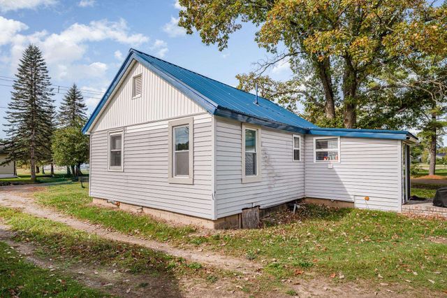 1430 Alger Court, Moffatt Twp, MI 48610