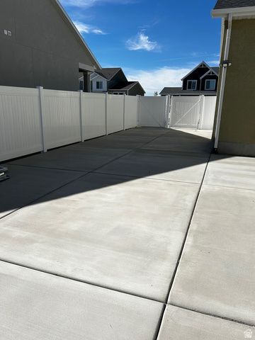 315 S SHERMAN ST, Mapleton, UT 84664