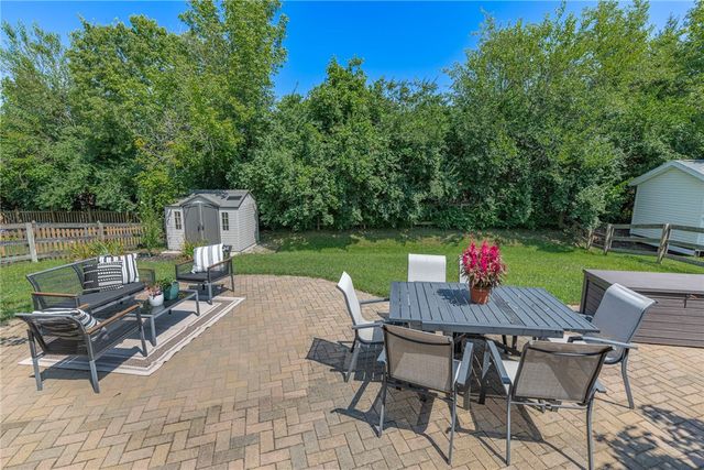 4398 Longmeadow Lane, Beavercreek, OH 45430