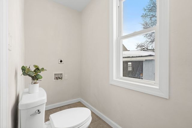 45 Como Rd, Boston, MA 02136