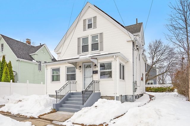 45 Como Rd, Boston, MA 02136