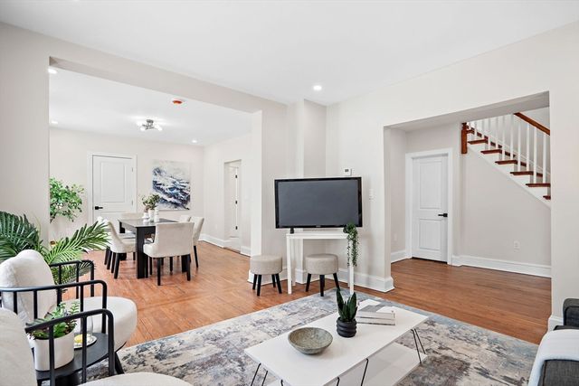 45 Como Rd, Boston, MA 02136