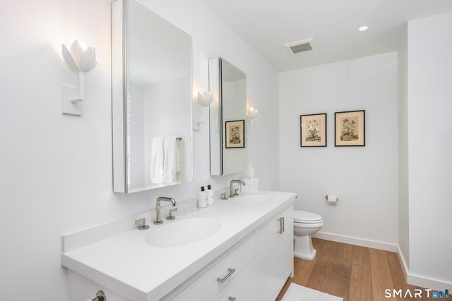111 Rowayton Avenue 201, Norwalk, CT 06853