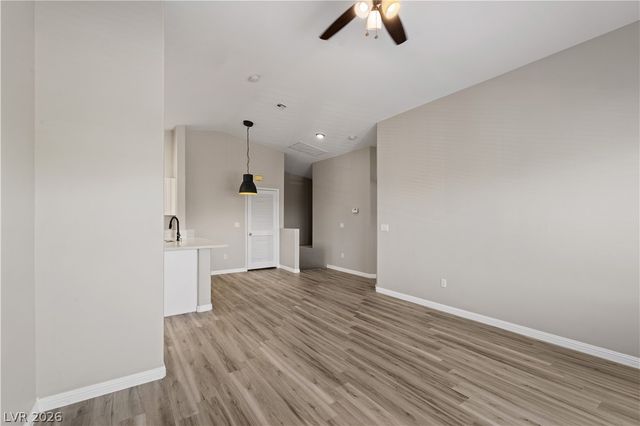 8777 Roping Rodeo Avenue 101, Las Vegas, NV 89178