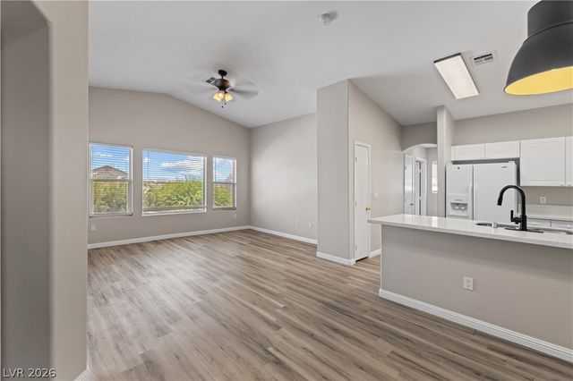 8777 Roping Rodeo Avenue 101, Las Vegas, NV 89178