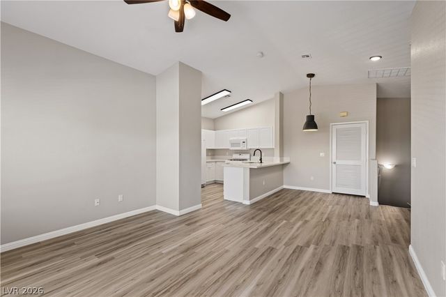 8777 Roping Rodeo Avenue 101, Las Vegas, NV 89178