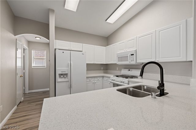 8777 Roping Rodeo Avenue 101, Las Vegas, NV 89178