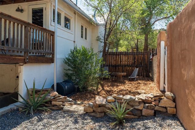 2863 NM 14 Highway, Madrid, NM 87010