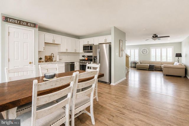 11 CANDLESTICK LN, Sicklerville, NJ 08081