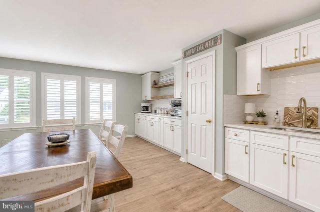 11 CANDLESTICK LN, Sicklerville, NJ 08081