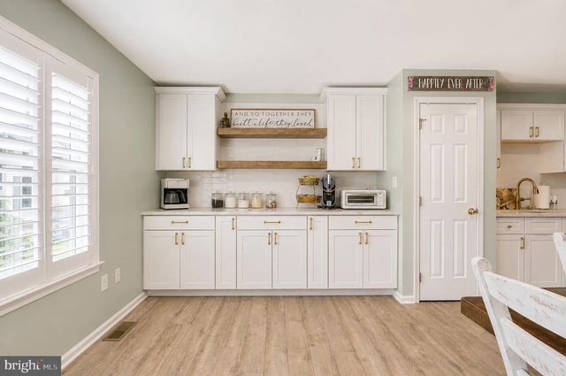 11 CANDLESTICK LN, Sicklerville, NJ 08081