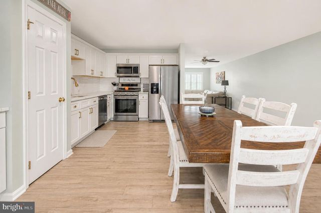 11 CANDLESTICK LN, Sicklerville, NJ 08081