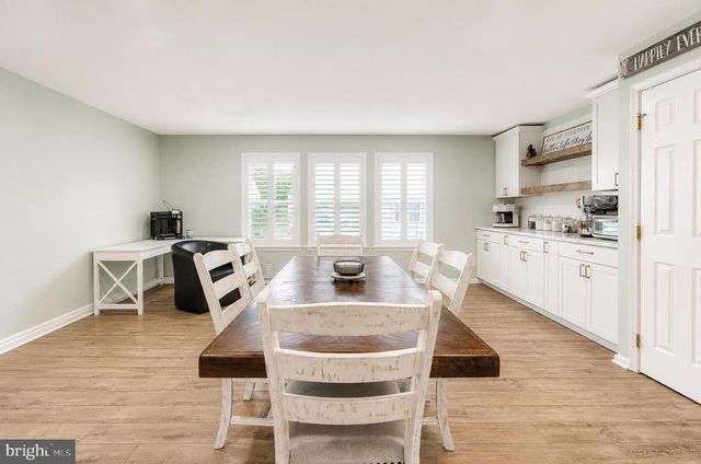 11 CANDLESTICK LN, Sicklerville, NJ 08081