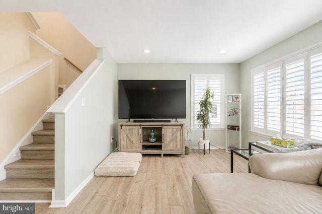 11 CANDLESTICK LN, Sicklerville, NJ 08081