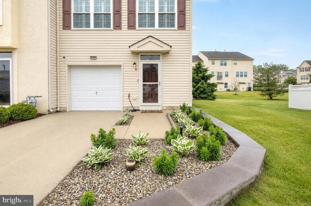 11 CANDLESTICK LN, Sicklerville, NJ 08081