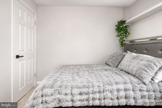11 CANDLESTICK LN, Sicklerville, NJ 08081