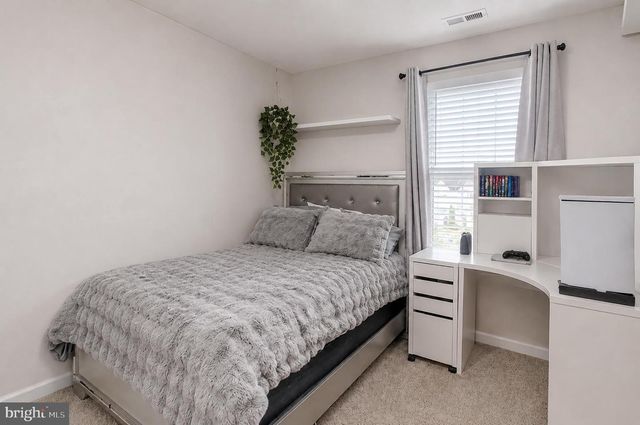 11 CANDLESTICK LN, Sicklerville, NJ 08081