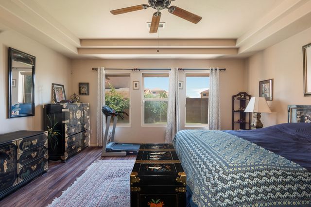 711 Firewheel Loop SW, Los Lunas, NM 87031