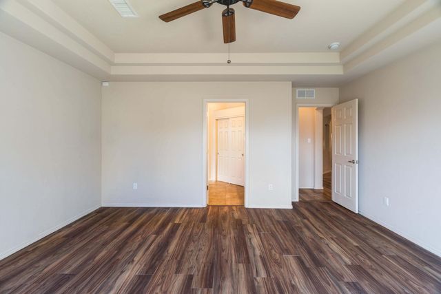 711 Firewheel Loop SW, Los Lunas, NM 87031