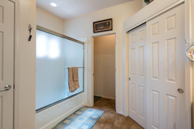 711 Firewheel Loop SW, Los Lunas, NM 87031