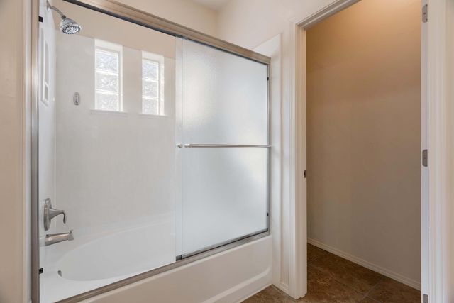 711 Firewheel Loop SW, Los Lunas, NM 87031