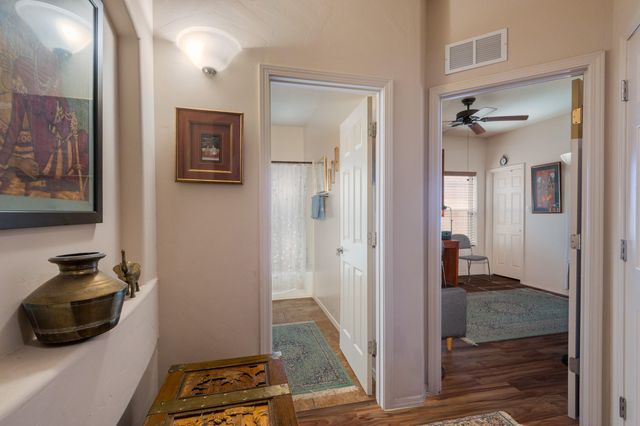 711 Firewheel Loop SW, Los Lunas, NM 87031