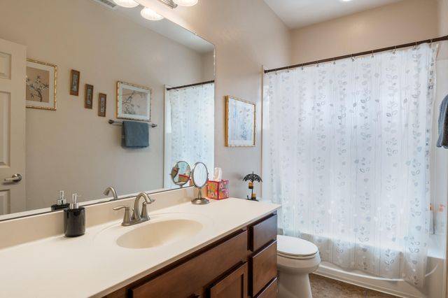 711 Firewheel Loop SW, Los Lunas, NM 87031