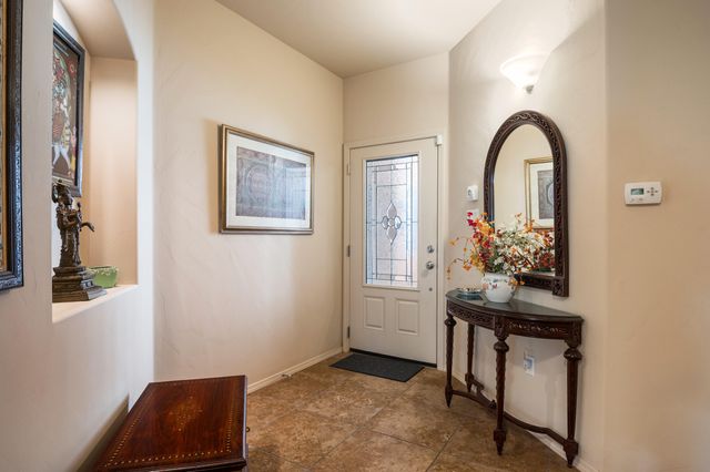 711 Firewheel Loop SW, Los Lunas, NM 87031