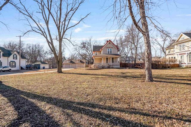 900 N Buckeye Street, Abilene, KS 67410