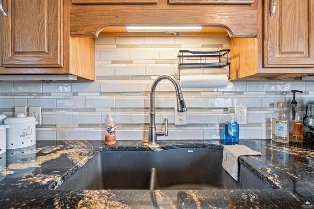 900 N Buckeye Street, Abilene, KS 67410