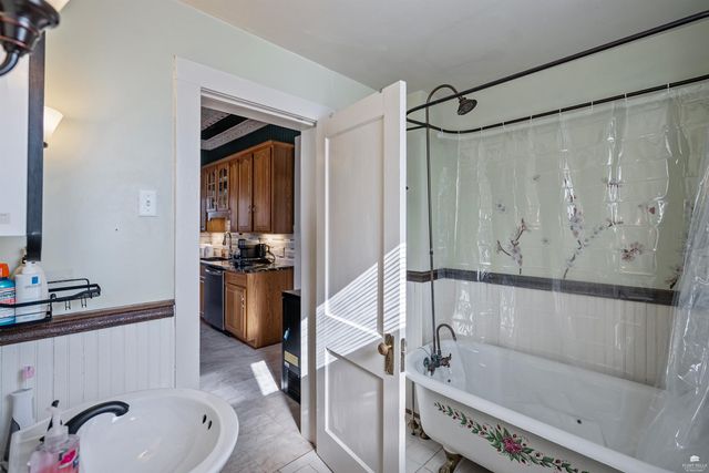 900 N Buckeye Street, Abilene, KS 67410