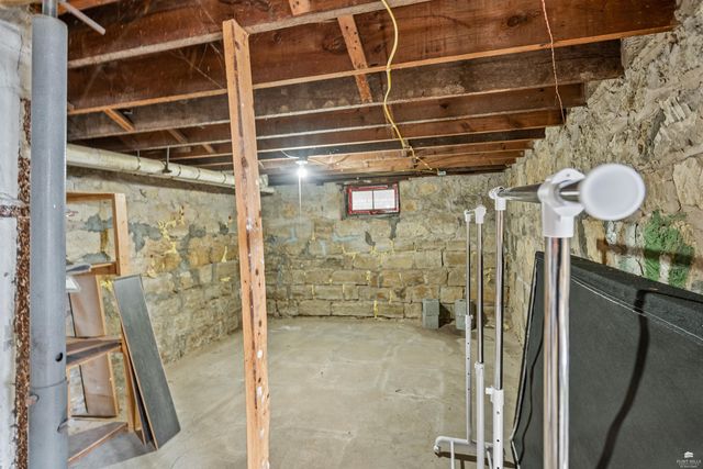 900 N Buckeye Street, Abilene, KS 67410