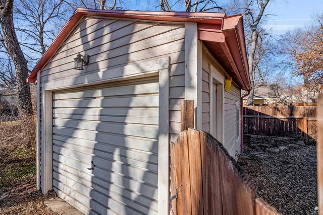 900 N Buckeye Street, Abilene, KS 67410