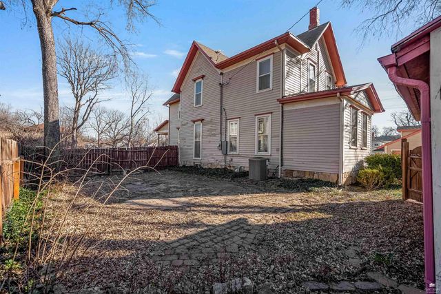 900 N Buckeye Street, Abilene, KS 67410