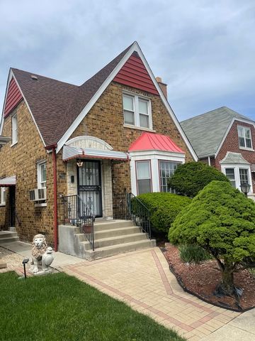 10216 S Calumet Avenue, Chicago, IL 60628