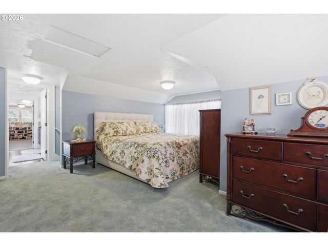 5330 Sw RIVER Rd, Hillsboro, OR 97123