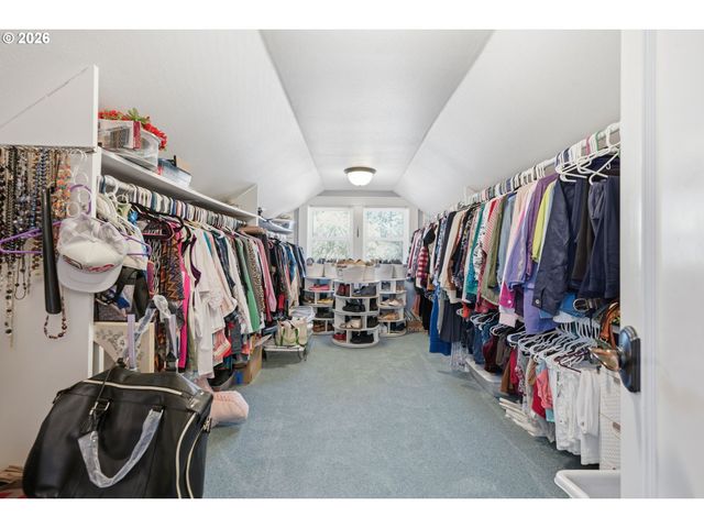 5330 Sw RIVER Rd, Hillsboro, OR 97123