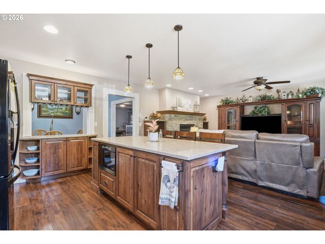 5330 Sw RIVER Rd, Hillsboro, OR 97123
