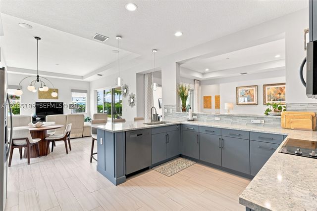 14940 Wildwood Cir, Westlake, FL 33470
