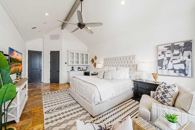 3500 River Oaks DR, Kingsland, TX 78639