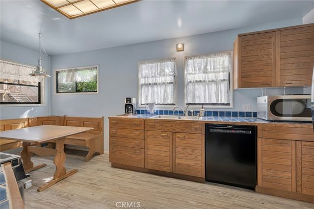 357 Vine Street, Glendale, CA 91204