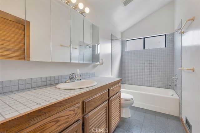 357 Vine Street, Glendale, CA 91204