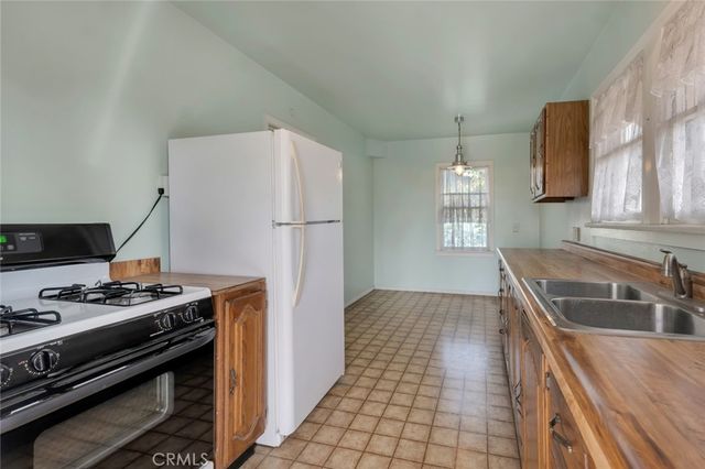 357 Vine Street, Glendale, CA 91204