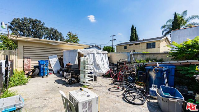 853 E 112th Street, Los Angeles, CA 90059