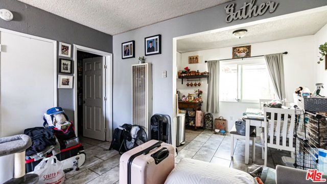 853 E 112th Street, Los Angeles, CA 90059