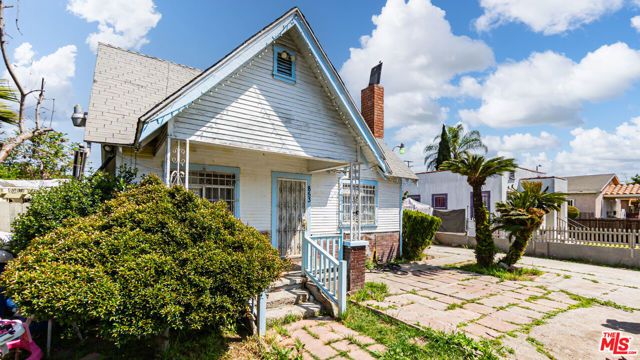 853 E 112th Street, Los Angeles, CA 90059