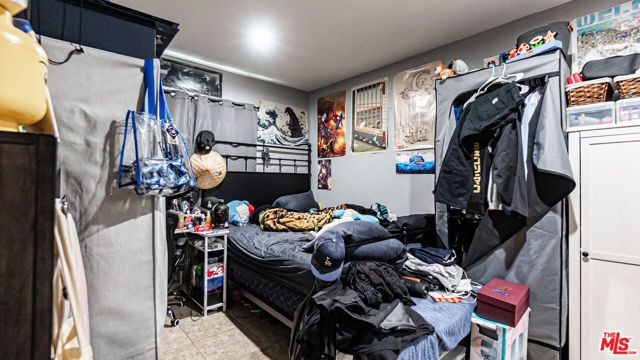 853 E 112th Street, Los Angeles, CA 90059