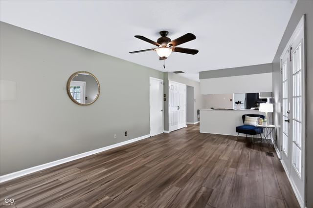 60 Waterford Court, Zionsville, IN 46077