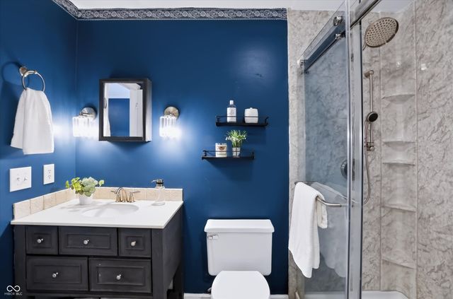 60 Waterford Court, Zionsville, IN 46077