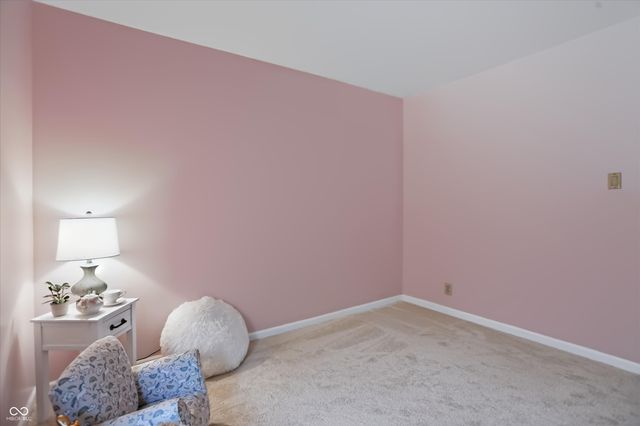 60 Waterford Court, Zionsville, IN 46077